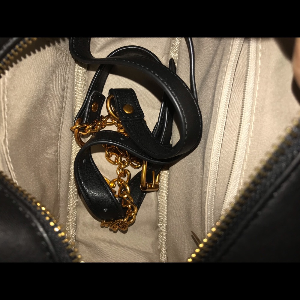 Black Leather Chevron Quilted Belt Bag - Picture 4 of 4